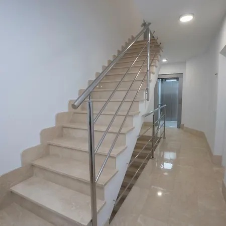 Mombasa 1 Planta Apartment Nerja