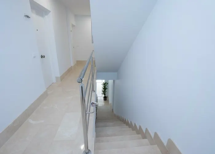 Mombasa 1 Planta Apartmán *