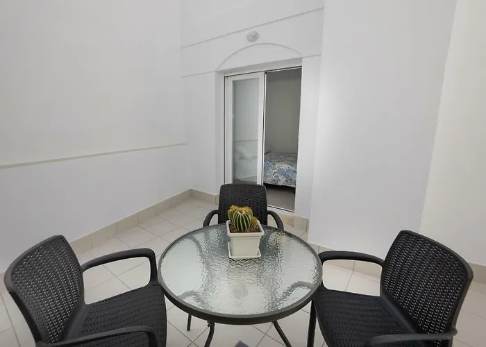Mombasa 1 Planta Apartmán